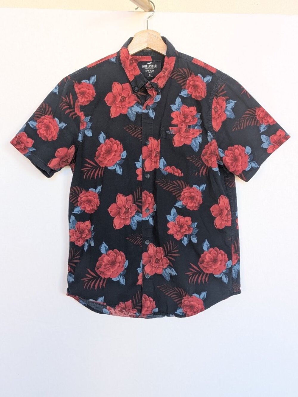 Hollister Men's M Short-Sleeve Button-down Floral Shirt Stretch Epic Flex